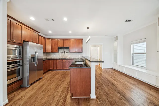 $2,850 | 1135 Louise Street, Houston, TX 77009