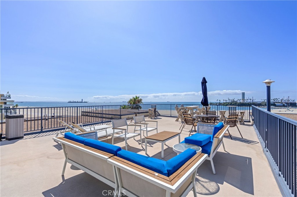1 3rd Place, Unit 2 Long Beach, CA 90802 - Photo 10 of 70 Ocean Terrace Community Rooftop!