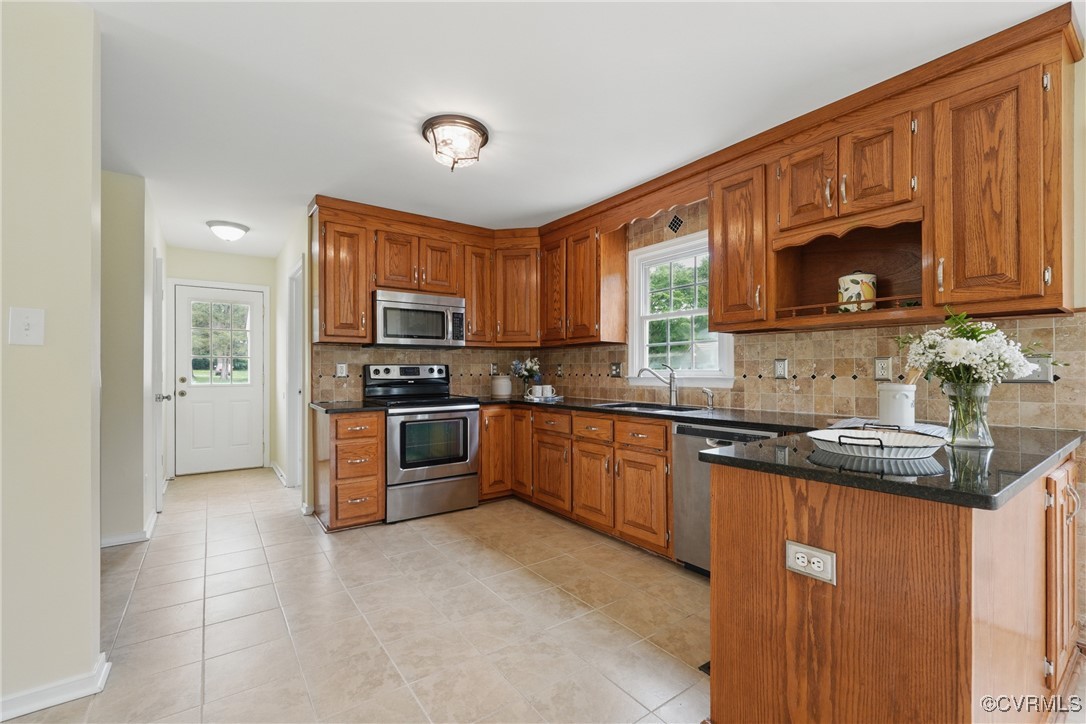 906 Dorset Road Powhatan, VA 23139 - Photo 8 of 30