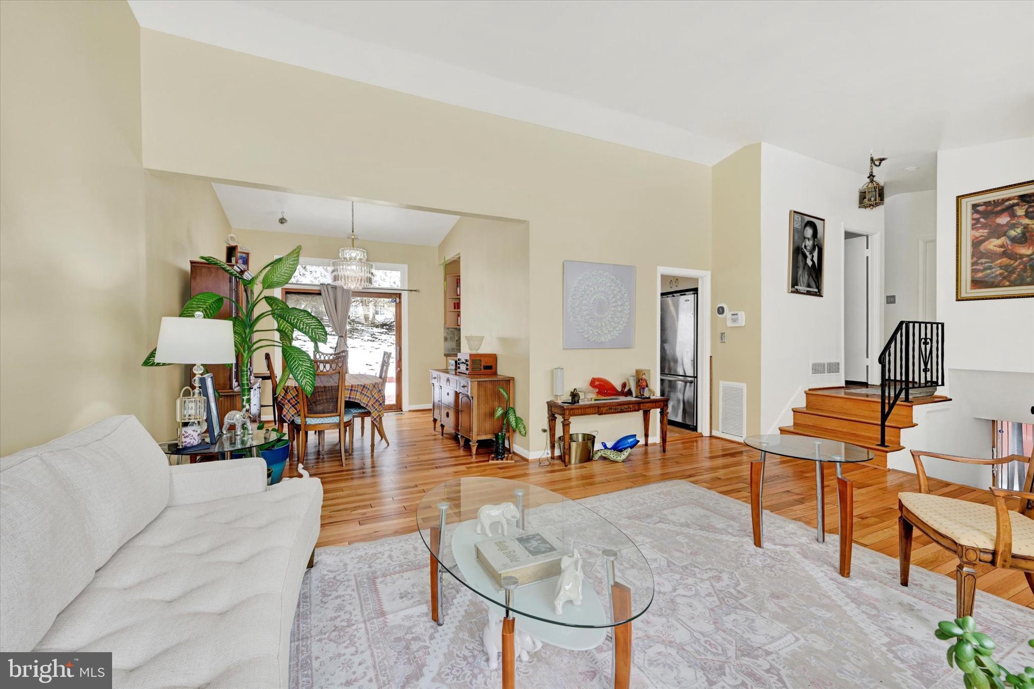 6816 Timberlane Road Baltimore, MD 21209 - Photo 8 of 28