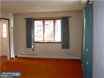 69 Montello Road Sinking Spring, PA 19608 - Photo 8 of 12 Office / Study