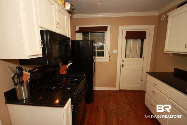 13 Homer Street Mobile, AL 36607 - Photo 13 of 19 Kitchen View 3