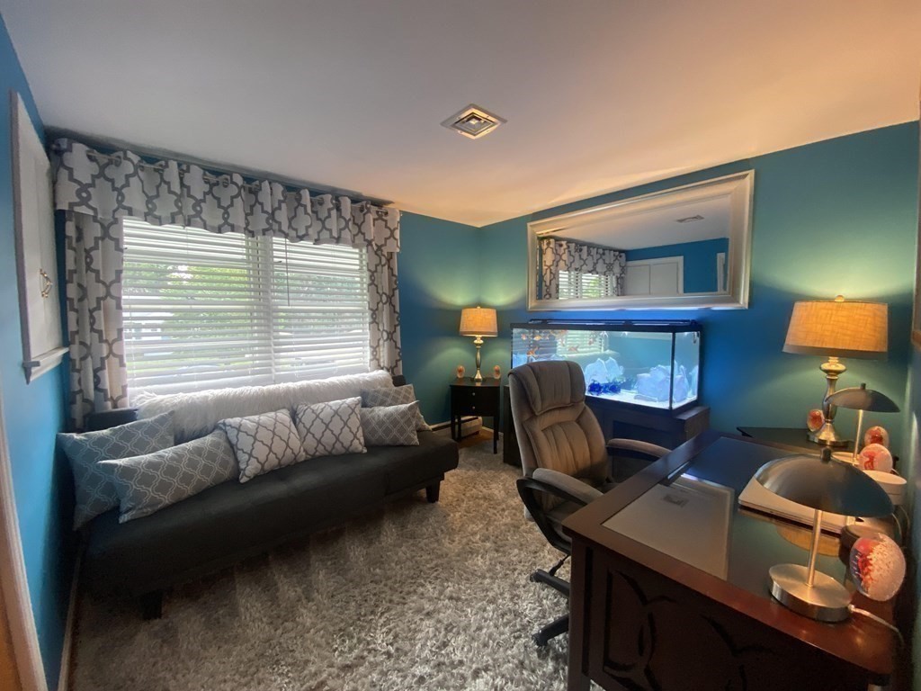 117 East Allen Ridge Road Springfield, MA 01118 - Photo 9 of 26 Gallery Image 9