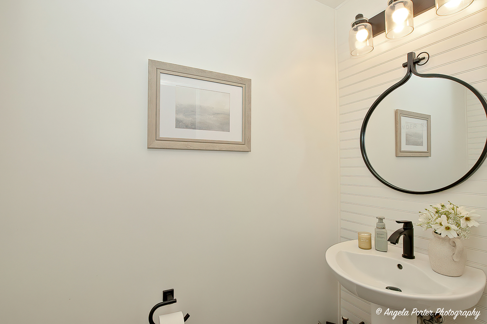 2624 Evergreen Circle McHenry, IL 60050 - Photo 10 of 18 a bathroom with a sink and mirror