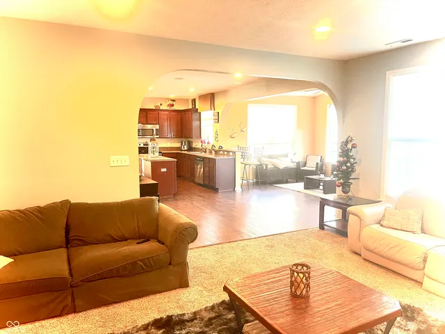 $400,000 | 6928 West Winding Bend, McCordsville, IN 46055