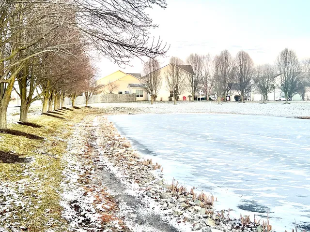 $400,000 | 6928 West Winding Bend, McCordsville, IN 46055