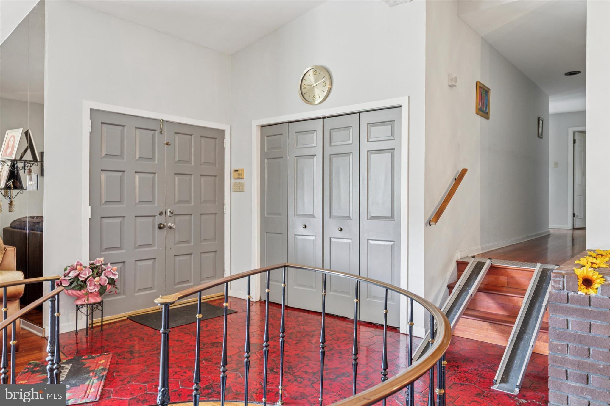 290 Hatboro Road Ivyland, PA 18974 - Photo 11 of 45 a view of an entryway with a workspace
