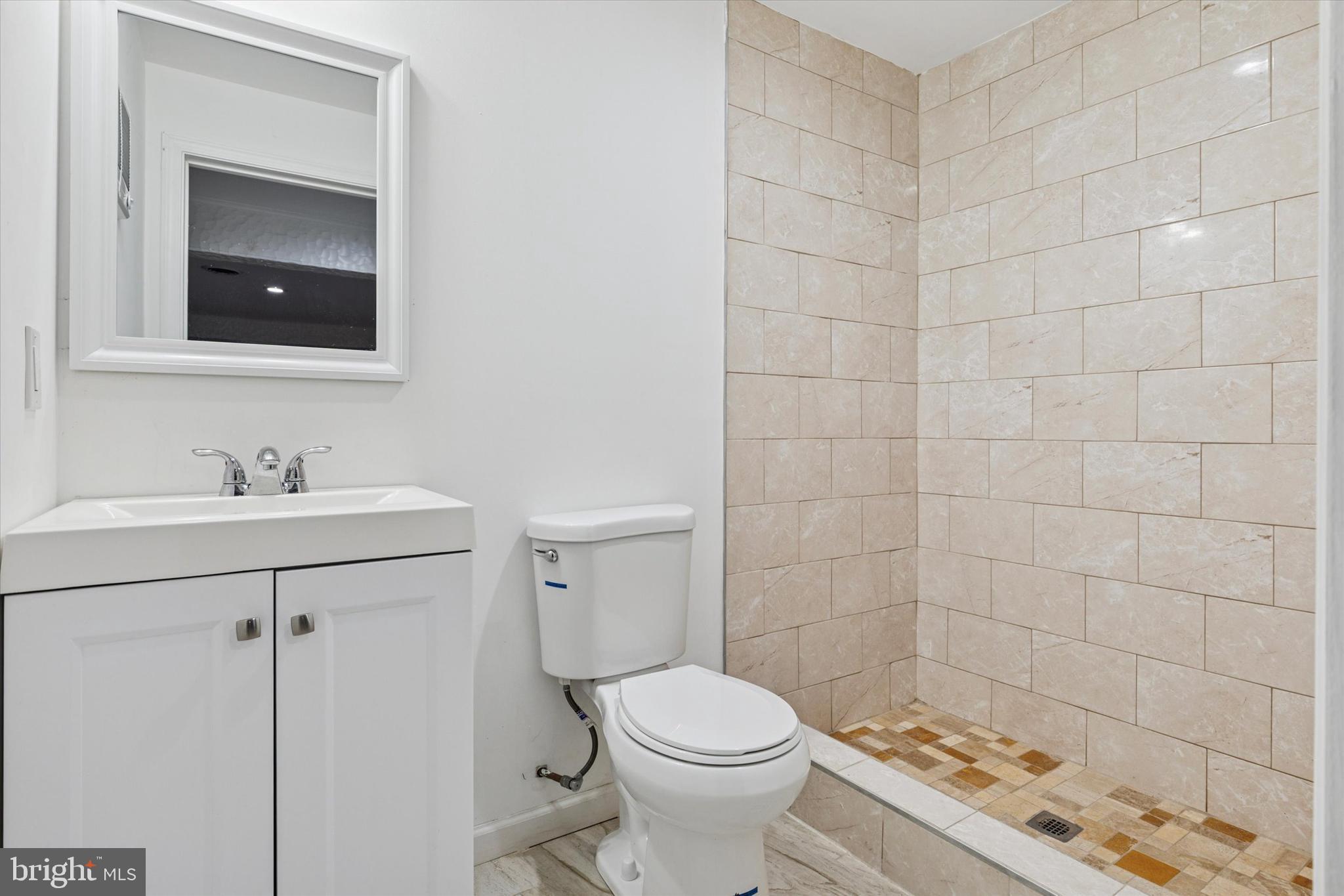 290 Hatboro Road Ivyland, PA 18974 - Photo 26 of 45 a bathroom with a sink toilet and shower