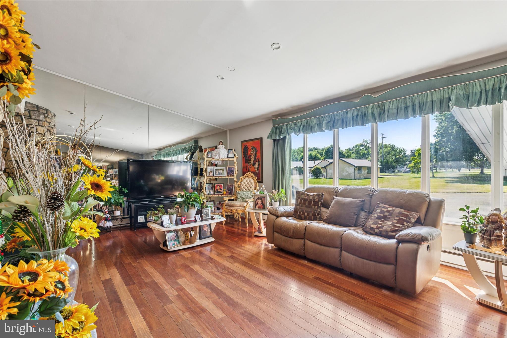 290 Hatboro Road Ivyland, PA 18974 - Photo 5 of 45 a living room with furniture and a large window