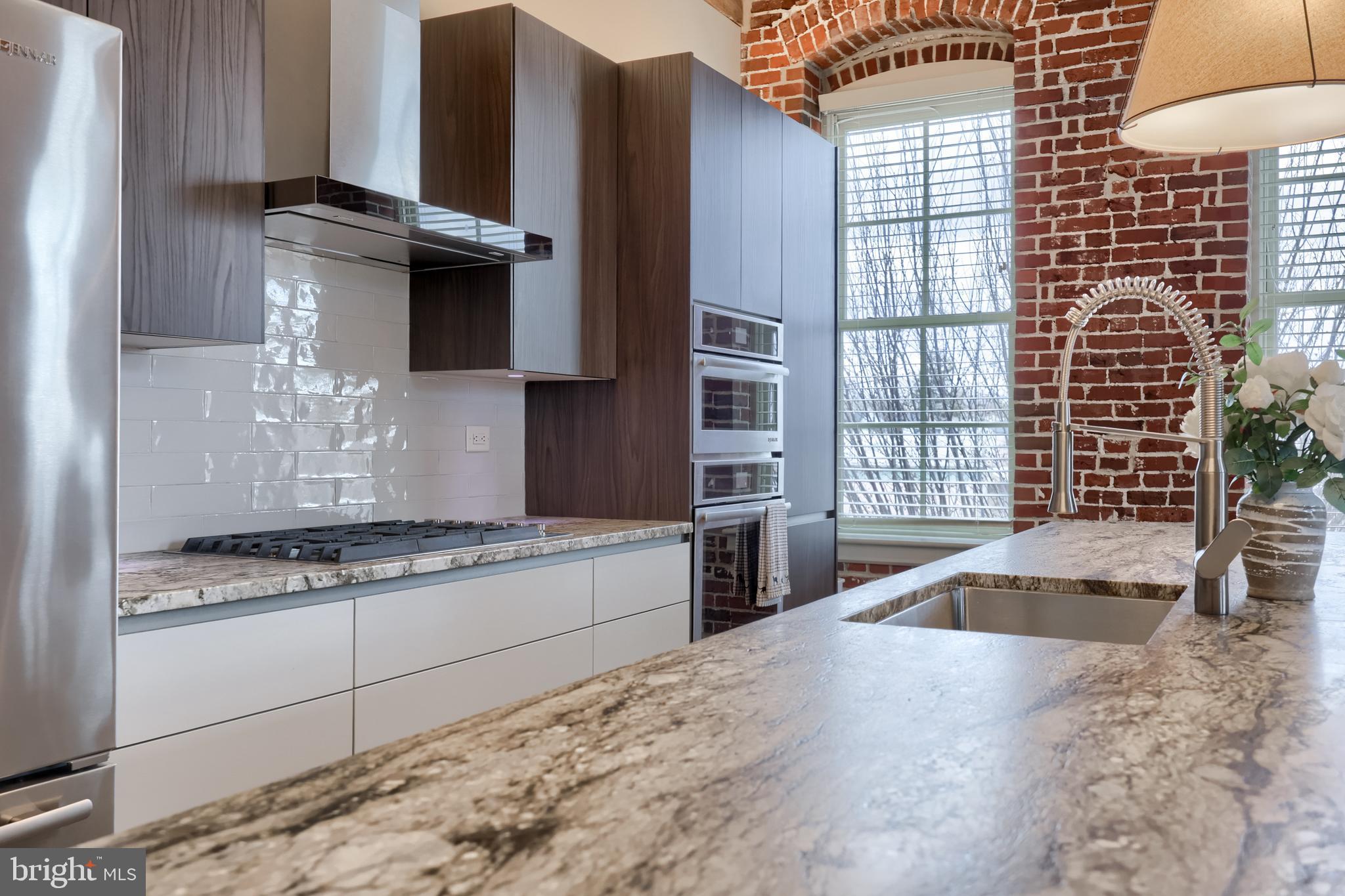 48 North Broad Street, Unit 205 Lititz, PA 17543 - Photo 2 of 30 Kitchen