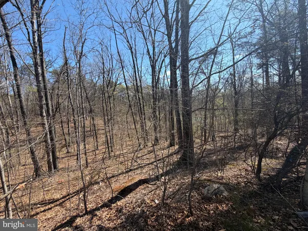 $349,900 | 206 Mountain View Drive, Paw Paw, WV 25434