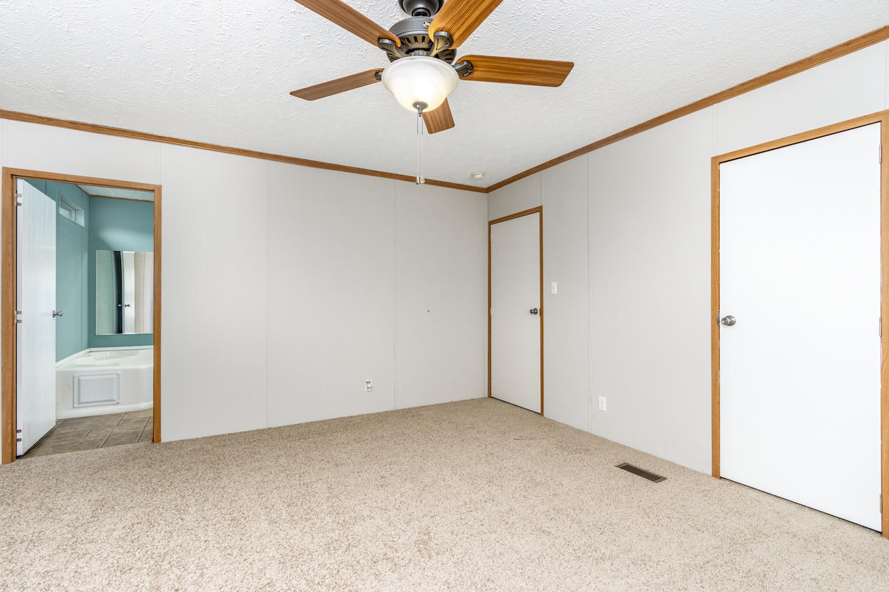 6960 Whitehouse Road Greeneville, TN 37745 - Photo 15 of 21 Interior-5