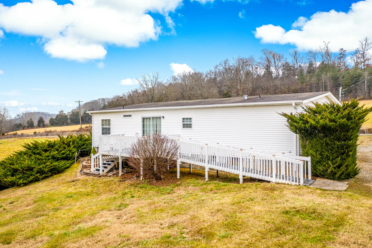 6960 Whitehouse Road Greeneville, TN 37745 - Photo 3 of 21 Exterior-3