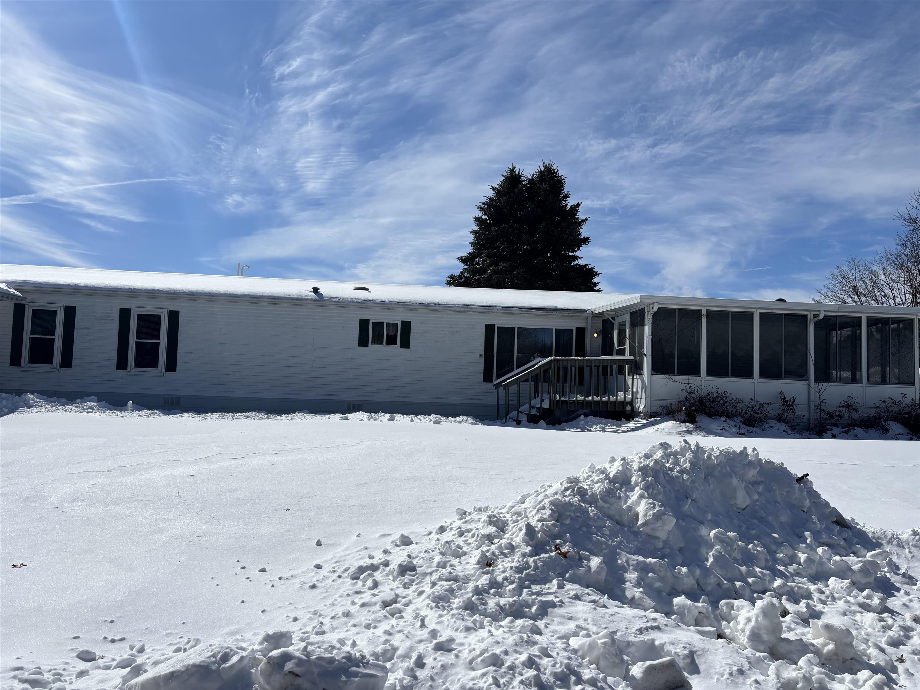 90 London Drive, Unit 90 Sparta, WI 54656 - Photo 1 of 29