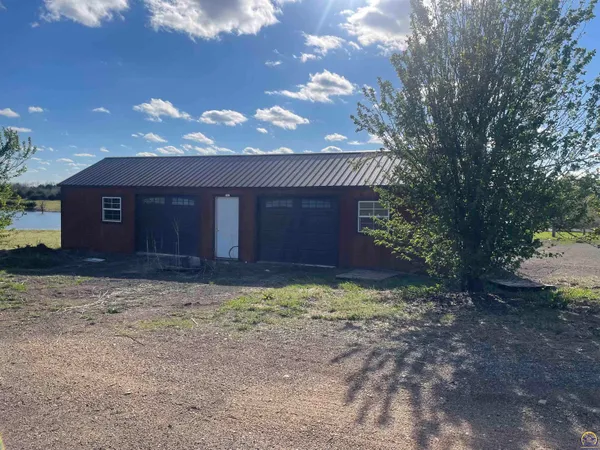 $474,900 | 1325 Southeast 85th Street, Wakarusa, KS 66546