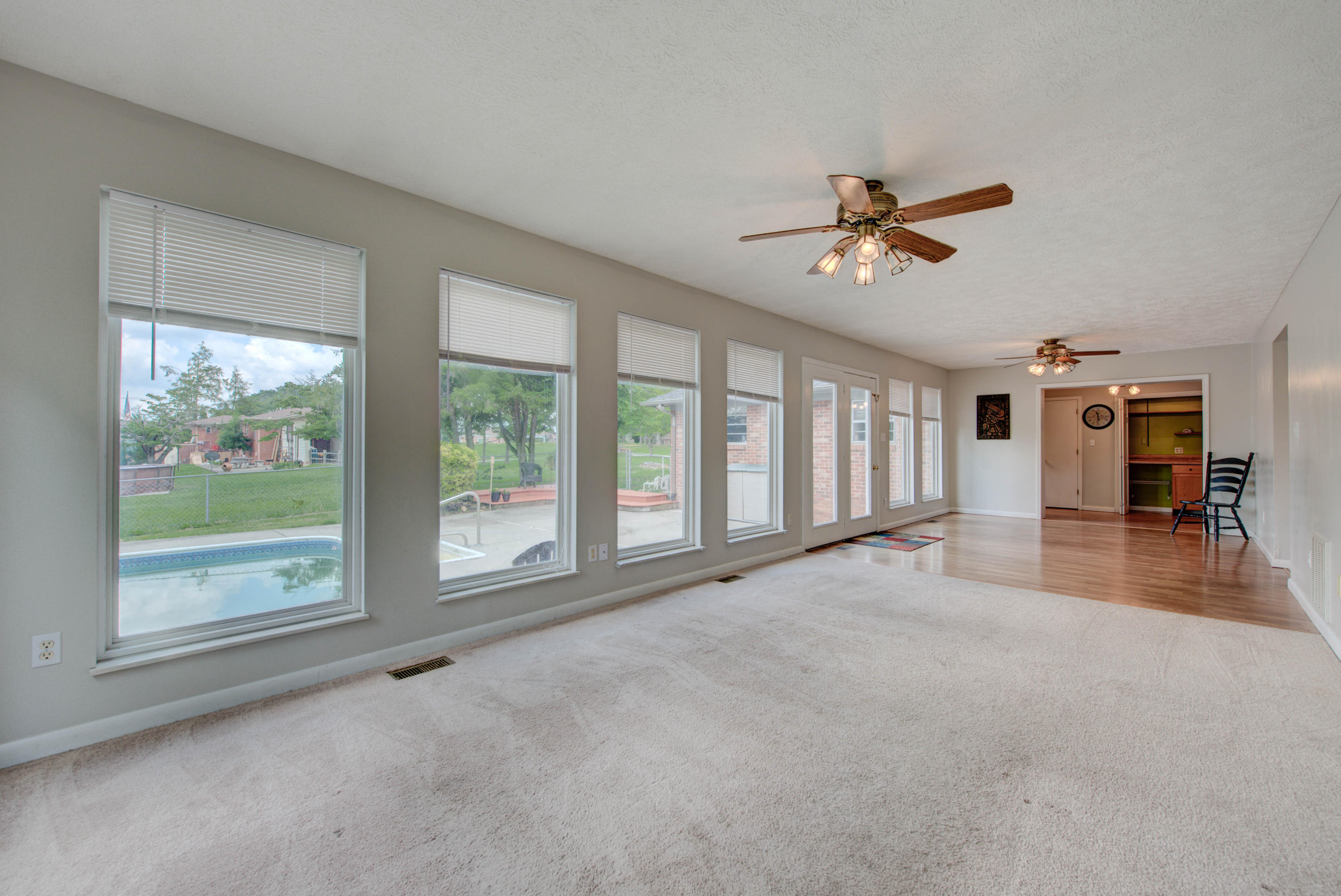 212 Merritt Road Maryville, TN 37804 - Photo 14 of 32 Sun room over looking the pool
