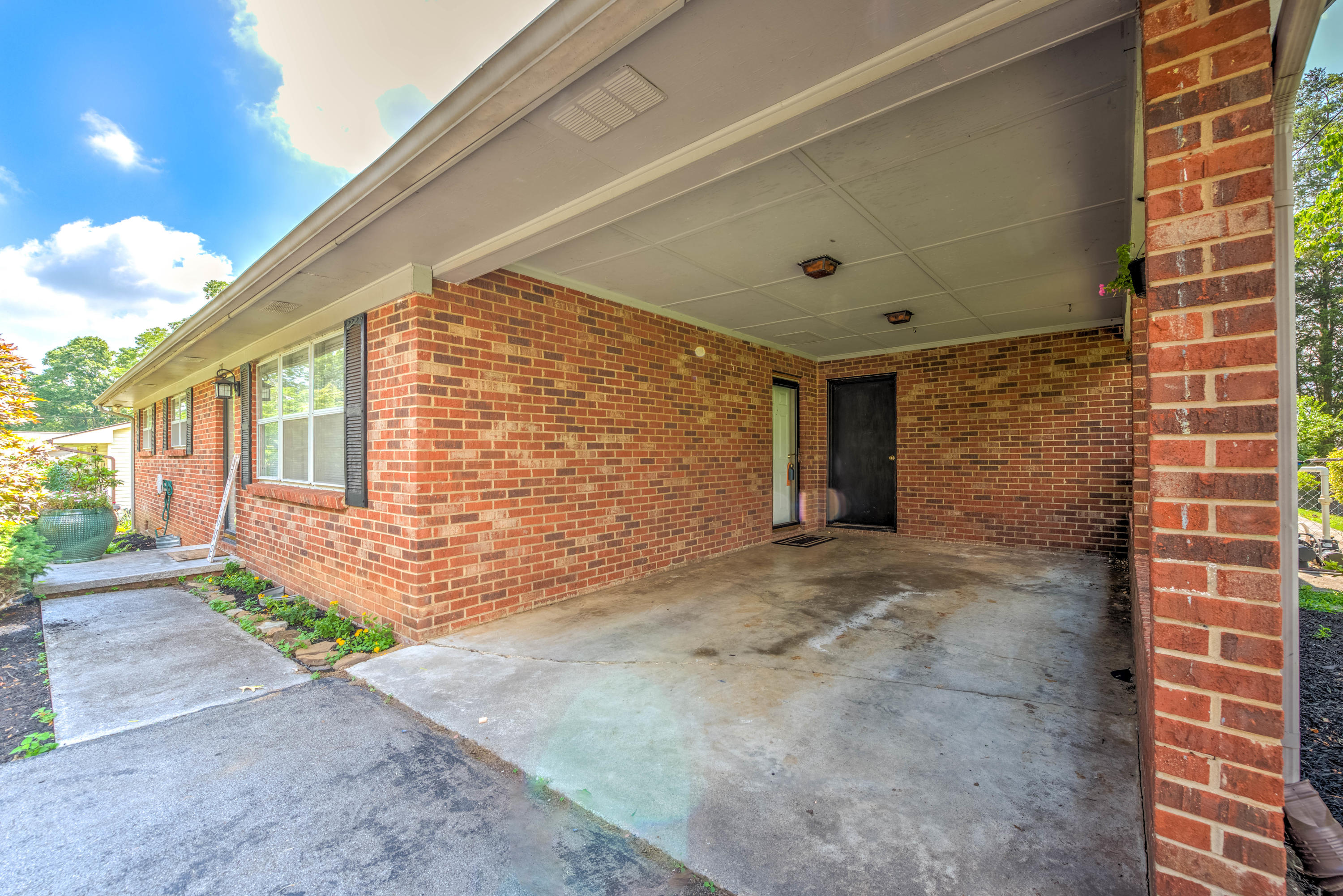 Carport