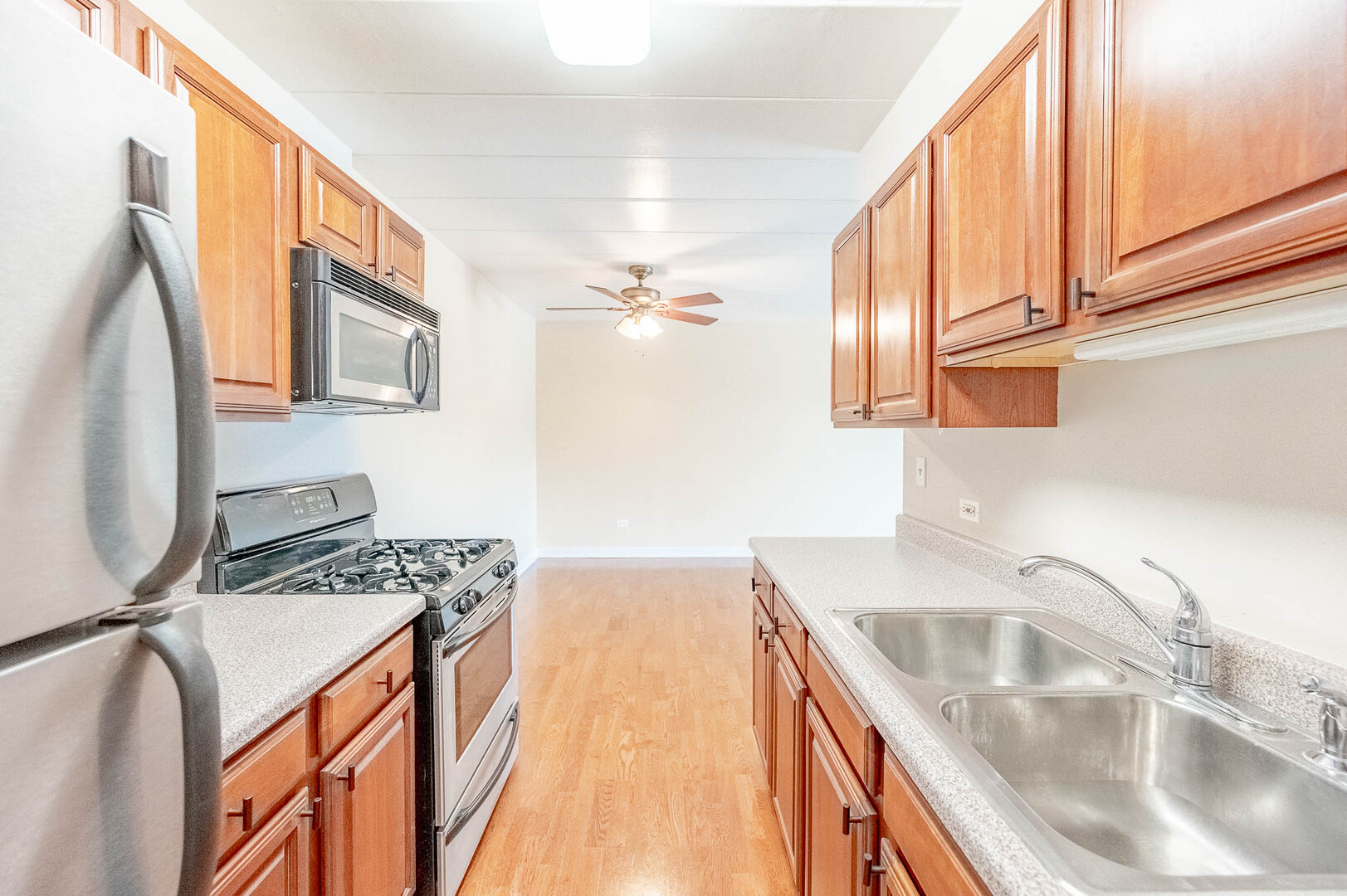 1000 South Lorraine Road, Unit 411 Wheaton, IL 60189 - Photo 8 of 14