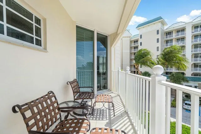 $1,749,999 | 120 Ocean Grande Boulevard, Unit 403, Jupiter, FL 33477