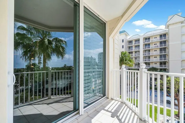 $1,749,999 | 120 Ocean Grande Boulevard, Unit 403, Jupiter, FL 33477