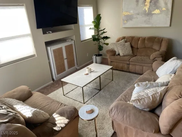 $1,500 | 2001 Jade Creek Street, Unit 202, Las Vegas, NV 89117