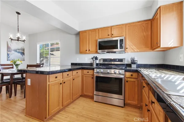 $619,999 | 43445 Corte Almeria, Temecula, CA 92592