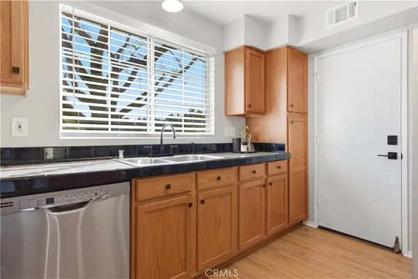 $619,999 | 43445 Corte Almeria, Temecula, CA 92592