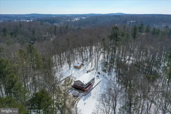 $430,000 | 444 Castleton Ford Road, Castleton, VA 22716