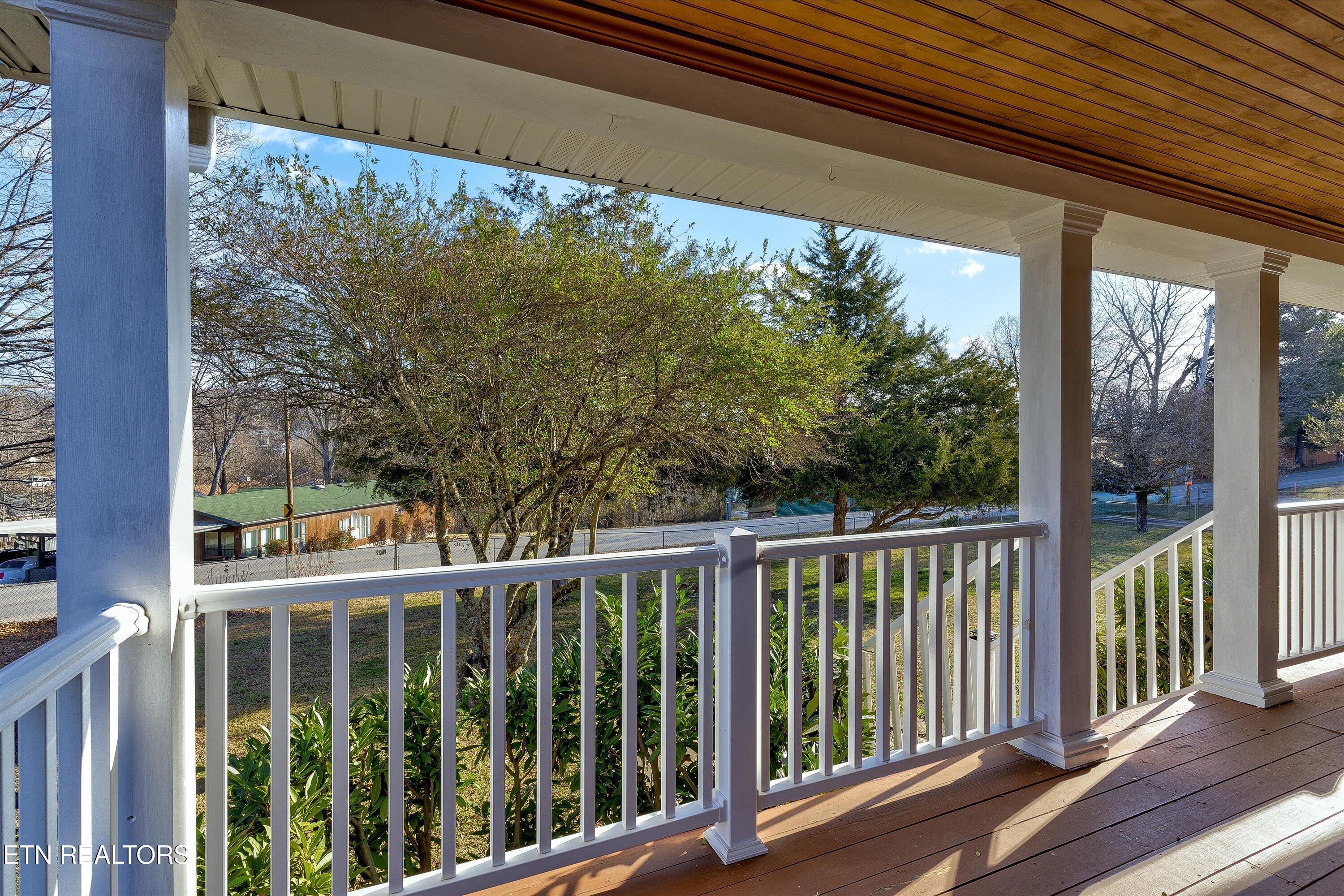 1133 Catlett Road Knoxville, TN 37932 - Photo 6 of 33 Covered Porch