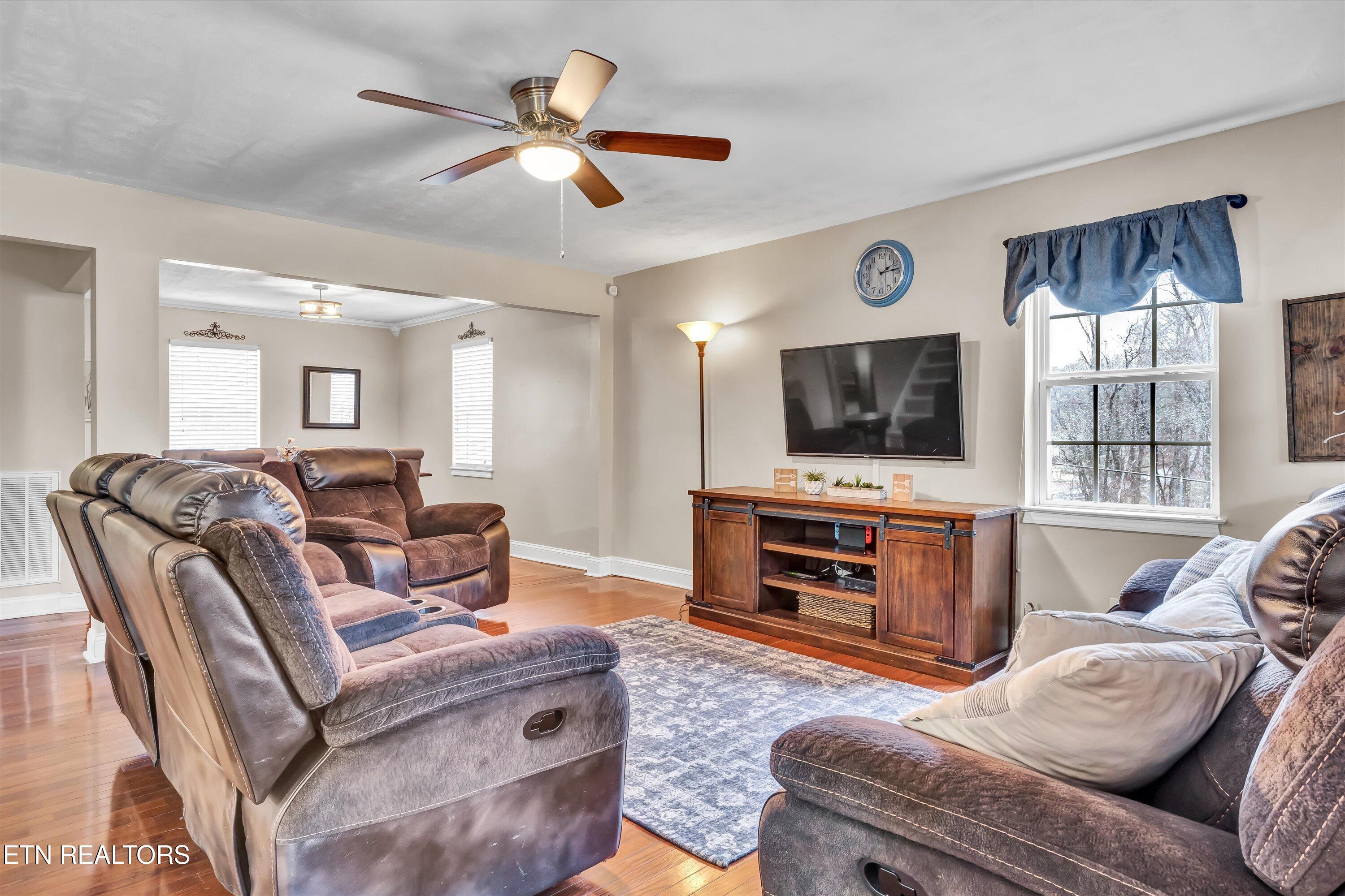 1133 Catlett Road Knoxville, TN 37932 - Photo 7 of 33 Living Room