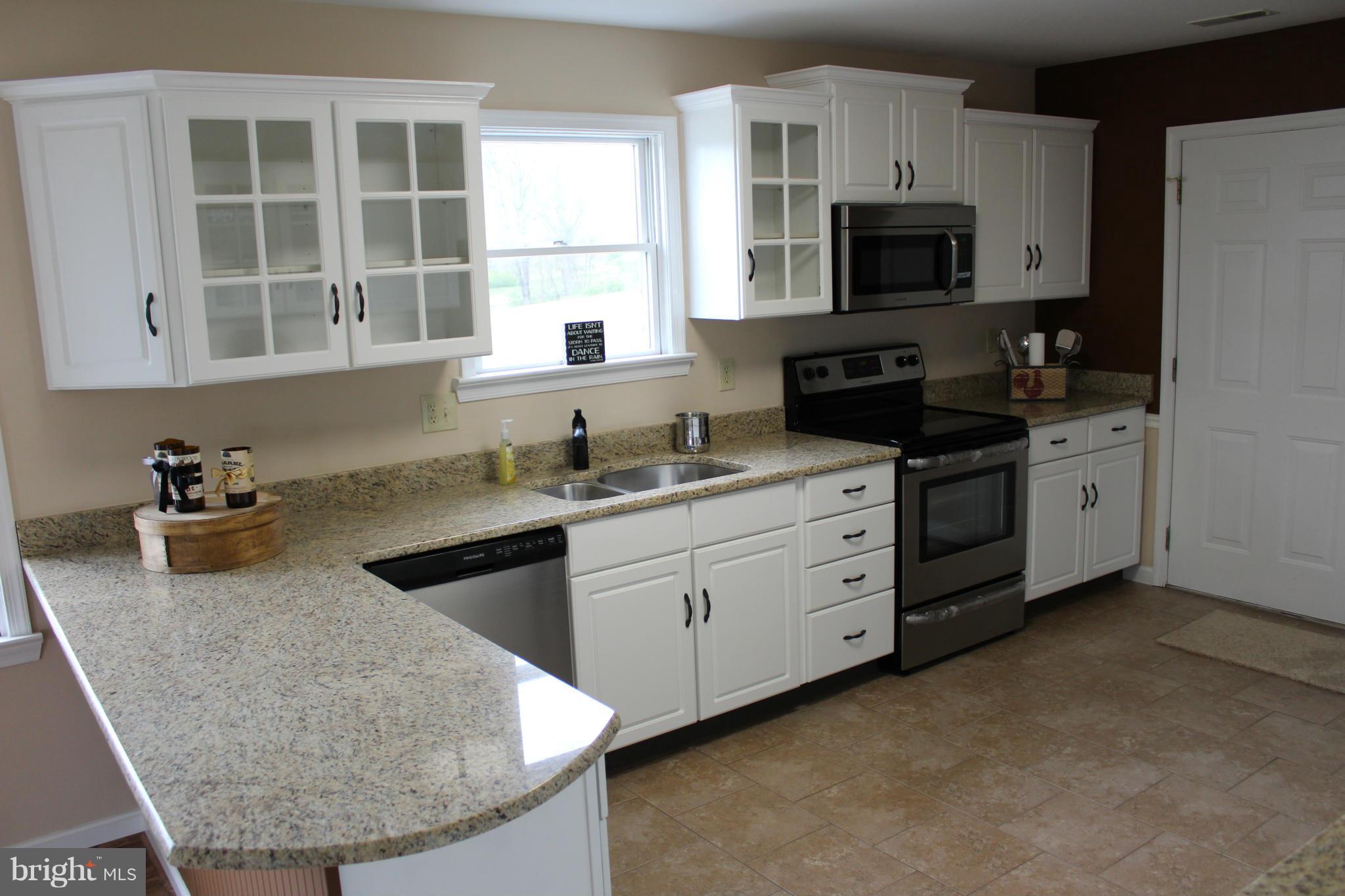 17062 Auburn Road Culpeper, VA 22701 - Photo 9 of 30 New Ceramic Flooring