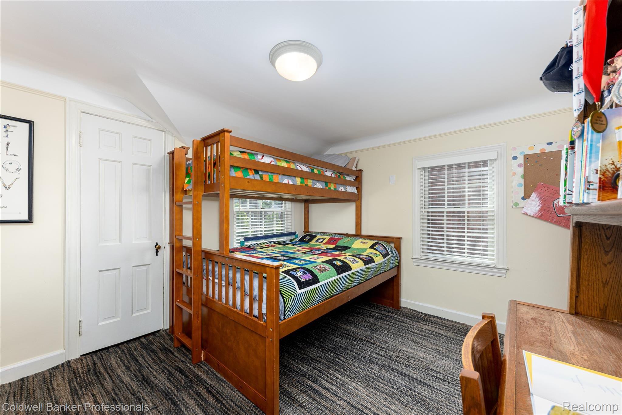 337 McMillan Road Grosse Pointe, MI 48236 - Photo 29 of 37 337 McMillan (13 of 48).jpg