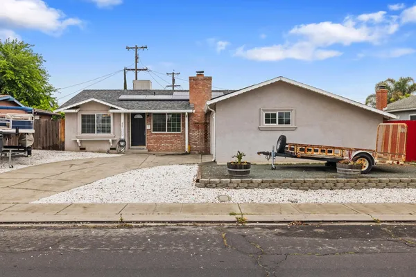 $435,000 | 224 El Capitan Avenue, Manteca, CA 95337