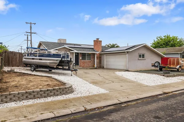 $435,000 | 224 El Capitan Avenue, Manteca, CA 95337