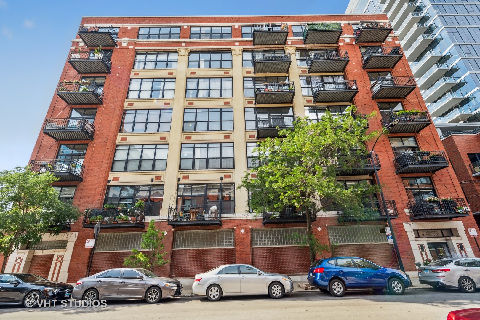 843 West Adams Street, Unit 310 Chicago, IL 60607 - Photo 1 of 14