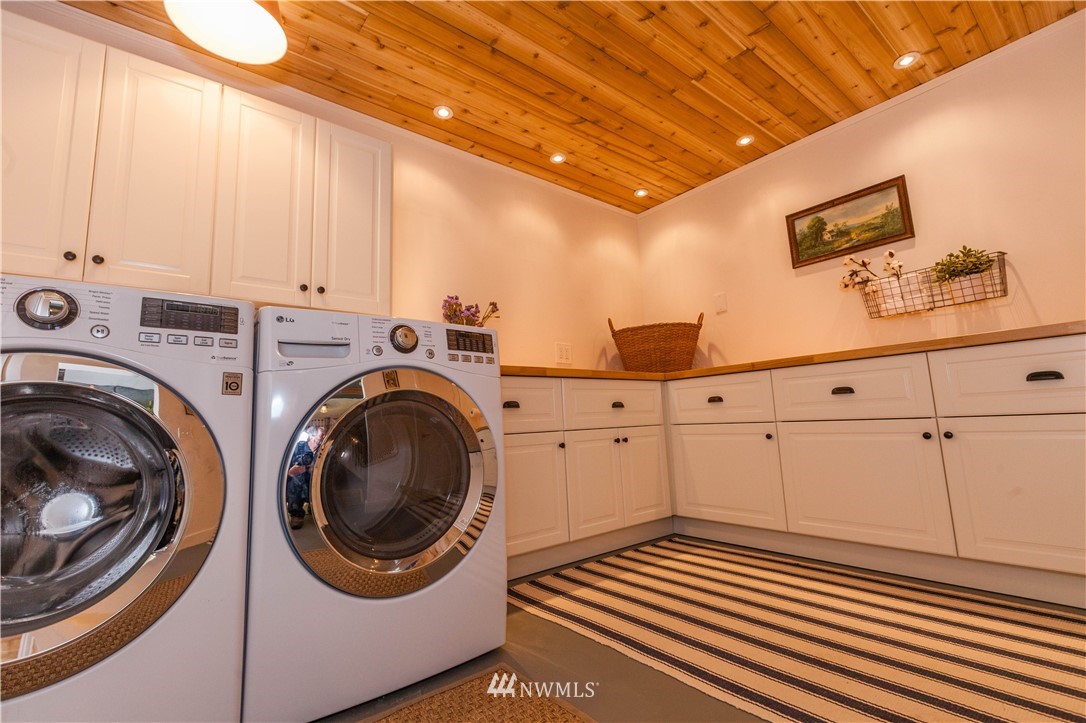 327 Gramayre Road Coupeville, WA 98239 - Photo 13 of 25 Gallery Image 13