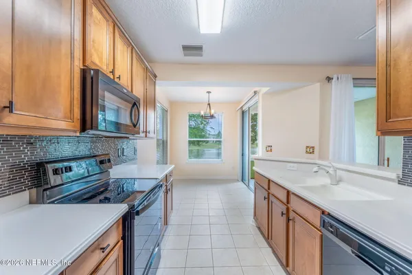 $275,000 | 6724 White Blossom Circle, Unit 35B, Jacksonville, FL 32258