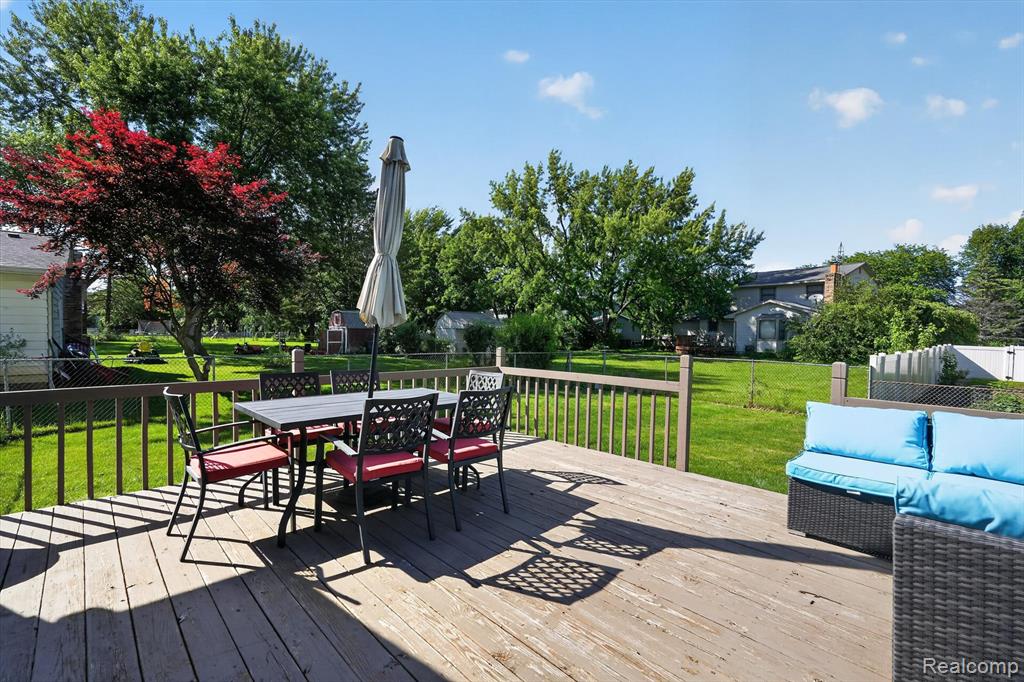5521 Independence Colony Road Grand Blanc, MI 48439 - Photo 40 of 45