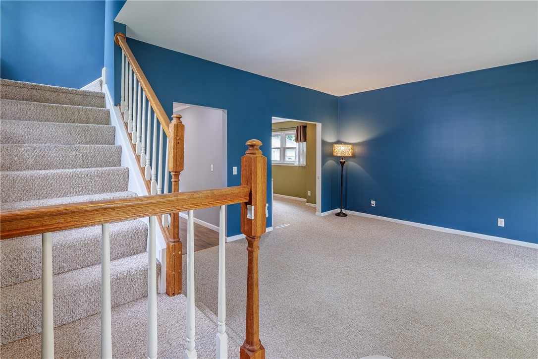 210 Laurelton Road Irondequoit, NY 14609 - Photo 8 of 50