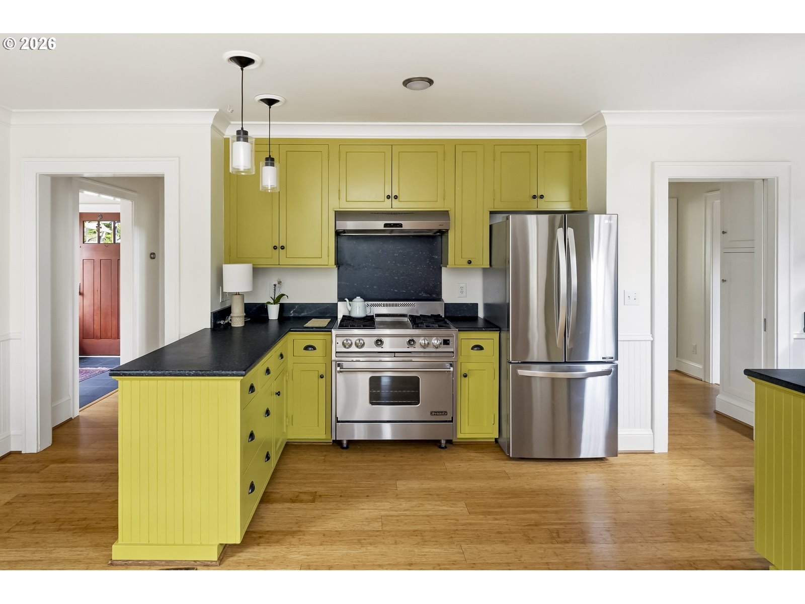 8219 Southwest 56th Avenue Portland, OR 97219 - Photo 15 of 48