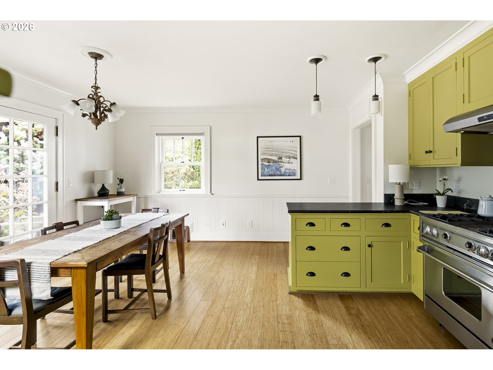 8219 Southwest 56th Avenue Portland, OR 97219 - Photo 16 of 48