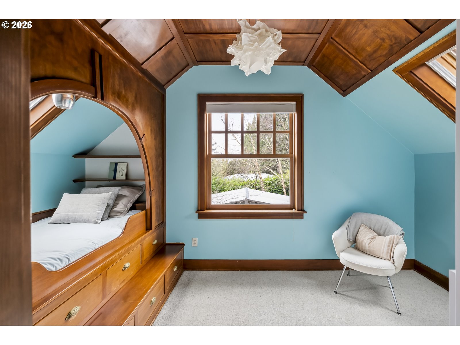 8219 Southwest 56th Avenue Portland, OR 97219 - Photo 37 of 48