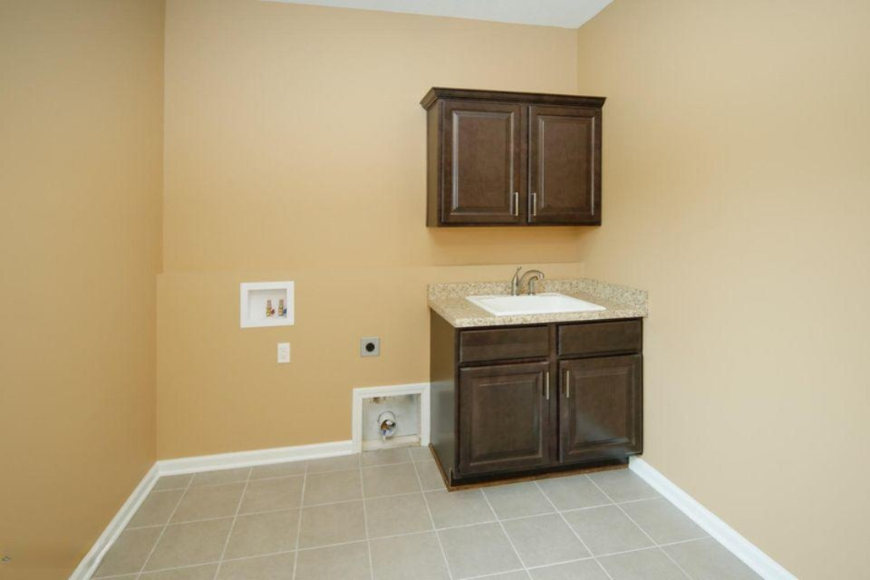 7855 Drake Ridge Kalamazoo, MI 49009 - Photo 19 of 50 20161030230051936480000000-o
