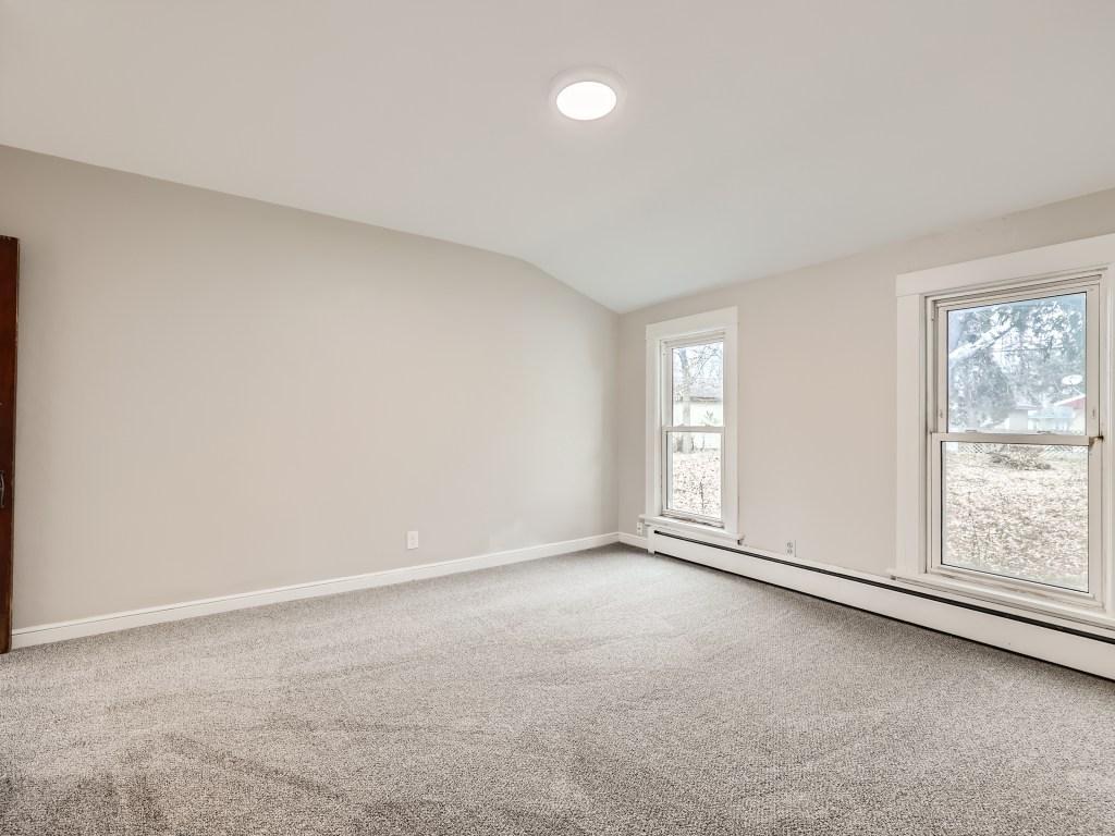 555 Tyler Street Anoka, MN 55303 - Photo 12 of 35