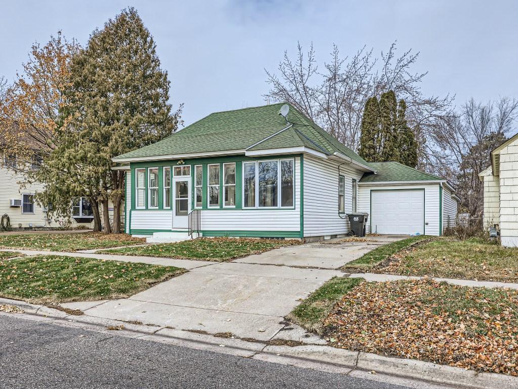 555 Tyler Street Anoka, MN 55303 - Photo 2 of 35