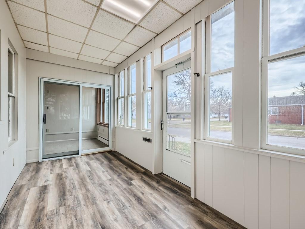 555 Tyler Street Anoka, MN 55303 - Photo 23 of 35