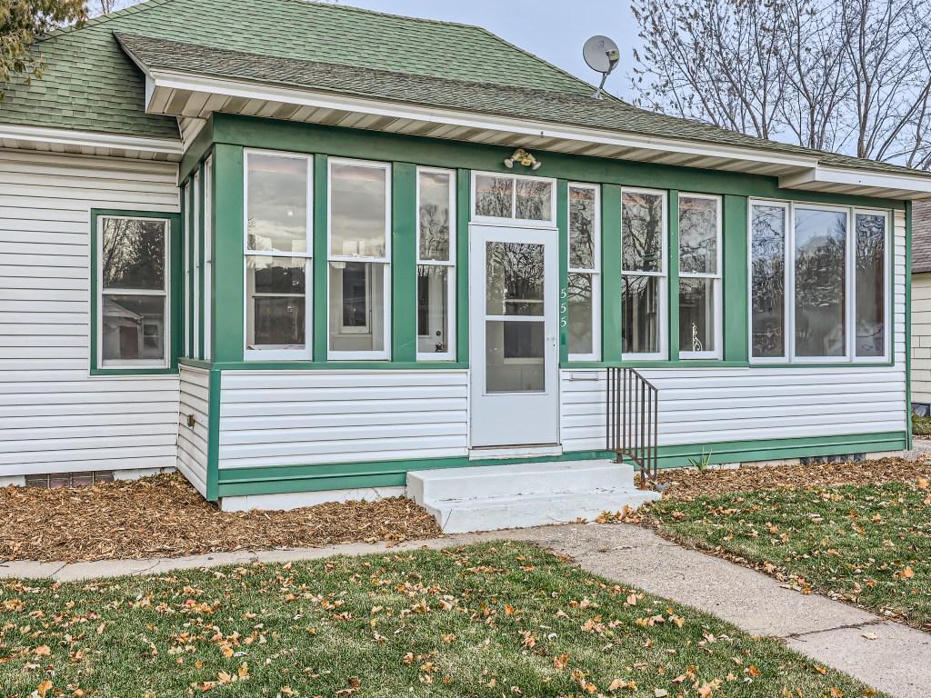 555 Tyler Street Anoka, MN 55303 - Photo 3 of 35