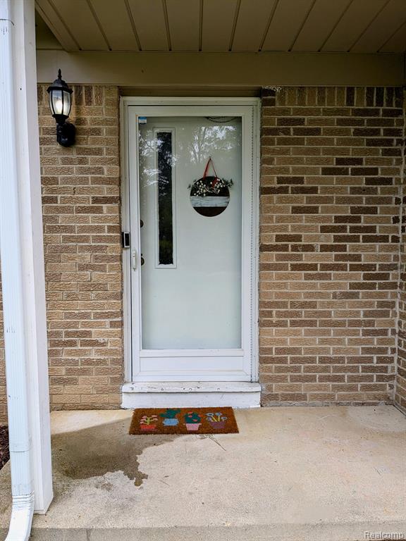 26199 Power Road Farmington Hills, MI 48334 - Photo 5 of 51