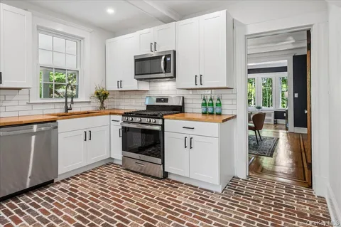 $1,450,000 | 27 Dorchester Avenue, Hastings-on-Hudson, NY 10706