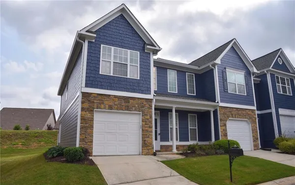 $2,250 | 6616 Splashwater Drive, Flowery Branch, GA 30542